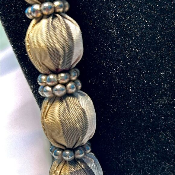 Hand Made Ribbon covered bead necklace with bead accent - Picture 5 of 6